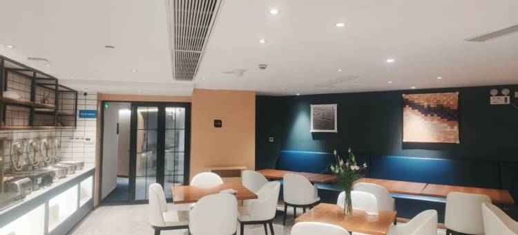 艺龙安悦酒店(滨江银泰建设一路店)图片
