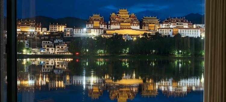 香格里拉|卓越逸墅EaseVilla·全屋供氧休闲度假美宿(松赞林寺店)图片