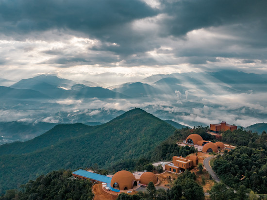 景谷白马山熙康云舍健康度假酒店