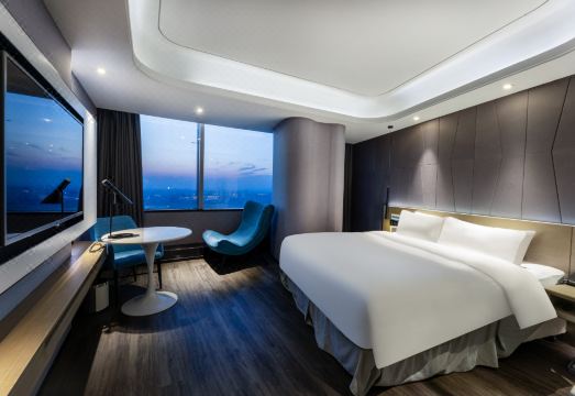 Mercure Hangzhou QianjiangHotel Overview