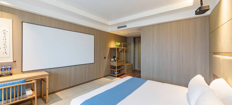 香港艾度假日酒店(重庆梁平重百商场店)图片