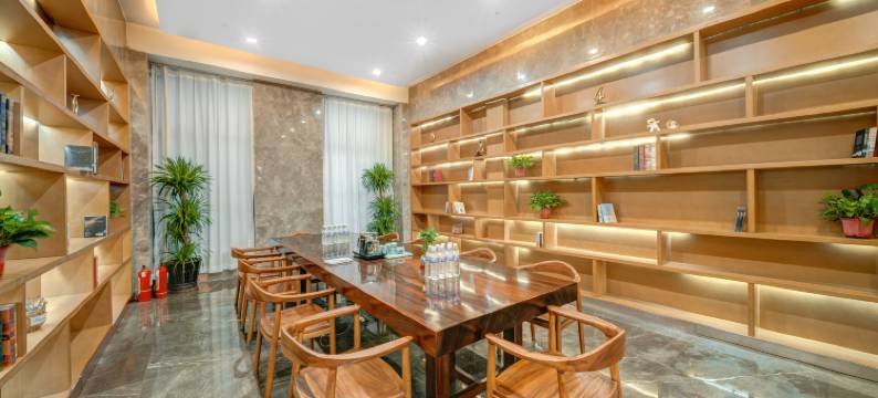 四季美景酒店(红岛方特梦幻王国店)图片