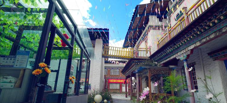 林芝鲁朗拾号楼酒店图片