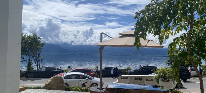 大理·十悦｜海景美宿(洱海挖色小普陀风景区店)图片