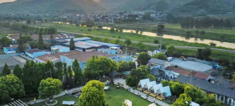 风逸荷塘庄园民宿图片