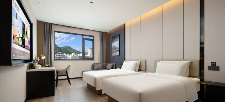 霞浦财富中心亚朵酒店图片