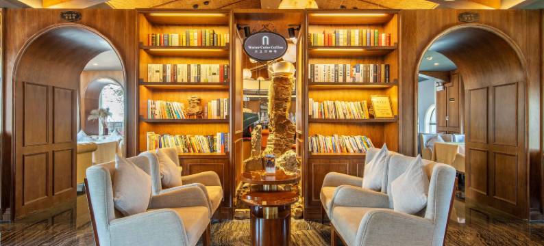 若逸ROY•肖恩城堡(张家界天门山索道店)图片