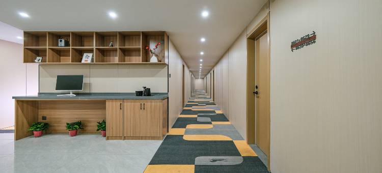丝路壹居酒店(西安高铁北站南广场店)图片