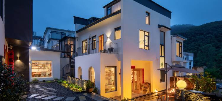 山行·观山景设计师度假微酒店(黄山风景区汤口南大门店)图片