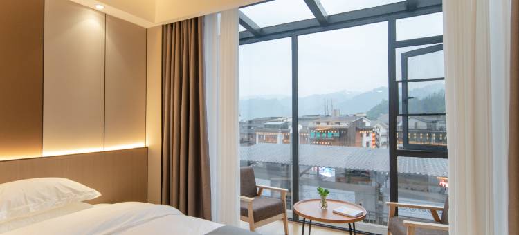 吉嘉雅居(武陵源国家森林公园店)图片