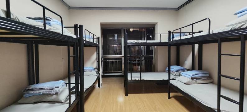 入眠客男生青年旅社图片