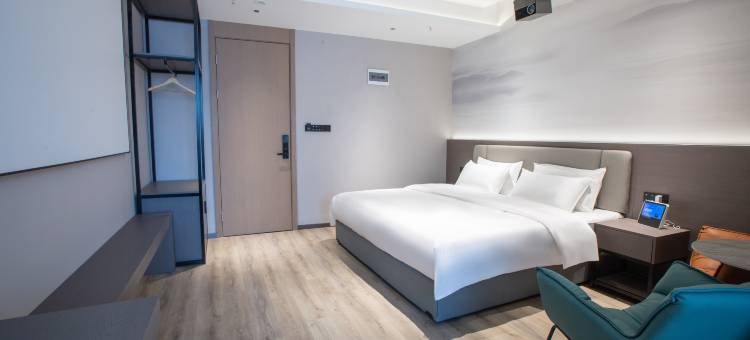 丽城·轻居酒店(广元高铁站图腾广场店)图片