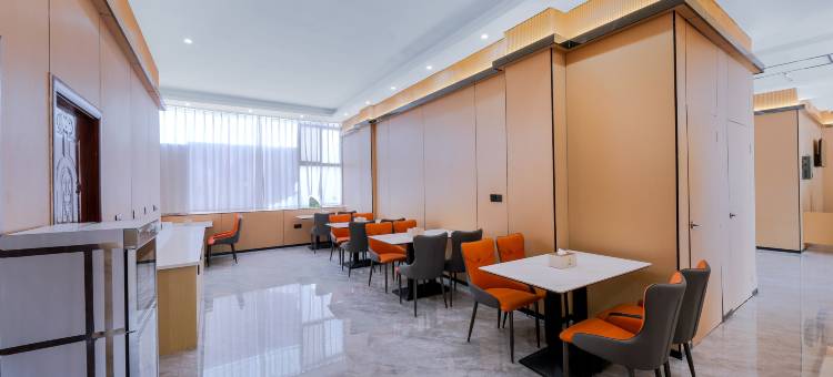 云尚酒店(宜春高安市瑞阳大道鹏泰百货店)图片