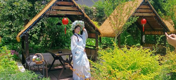 花溪·吵夜郎观景民宿(青岩古镇店)图片