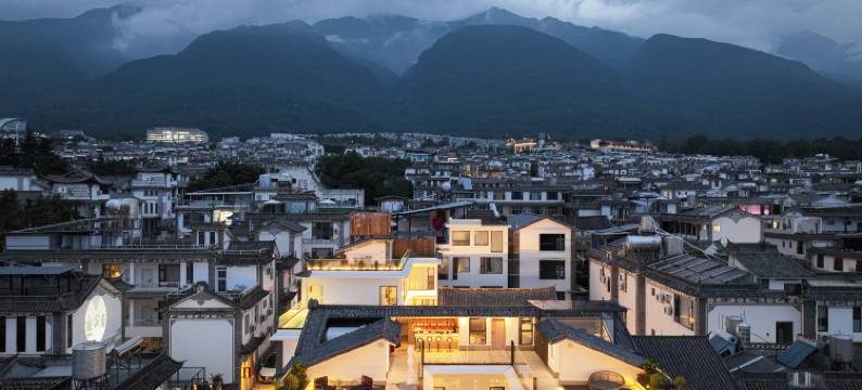 栖子归隐·见山念庭atrium丨花间形迹丨270°苍洱观景别墅图片