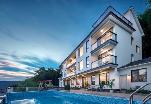 桐庐沐野民宿（OMG心跳乐园店）