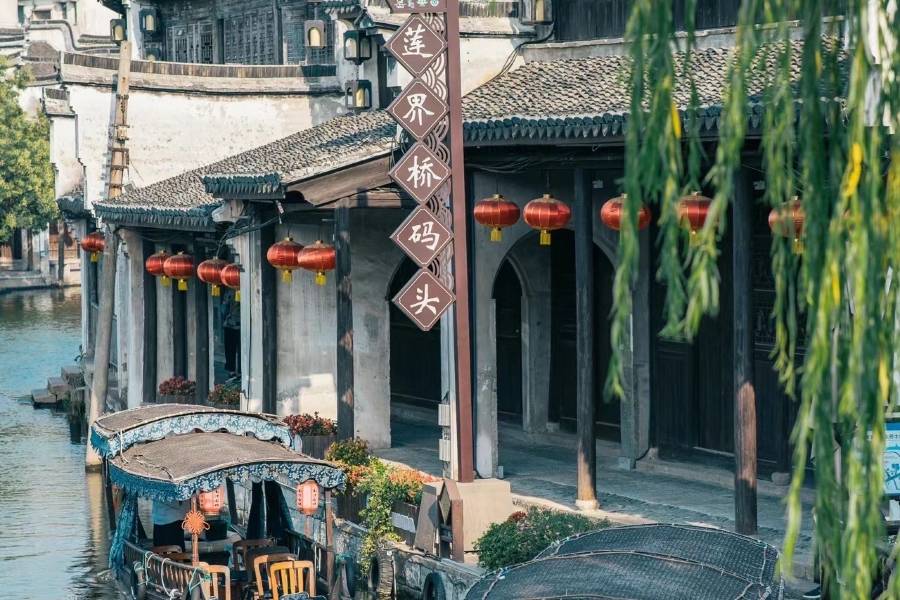 南潯春景明·弄瓦堂民宿(南潯古鎮景區百間樓居民羣店)