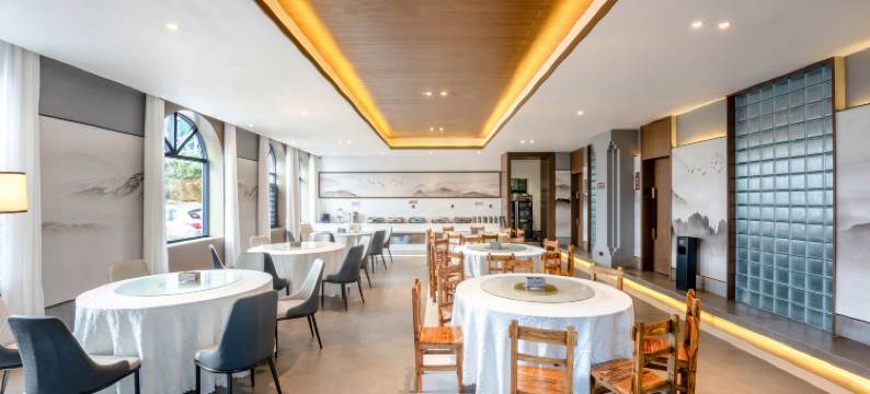 资兴回龙山云居酒店图片