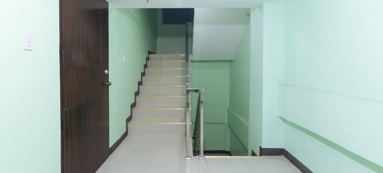 红多兹酒店近EDSA夏令营(RedDoorz near EDSA Camp Crame)图片