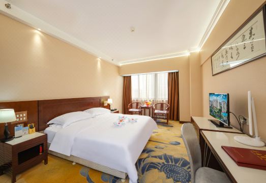Huatai Hotel Hotel Overview