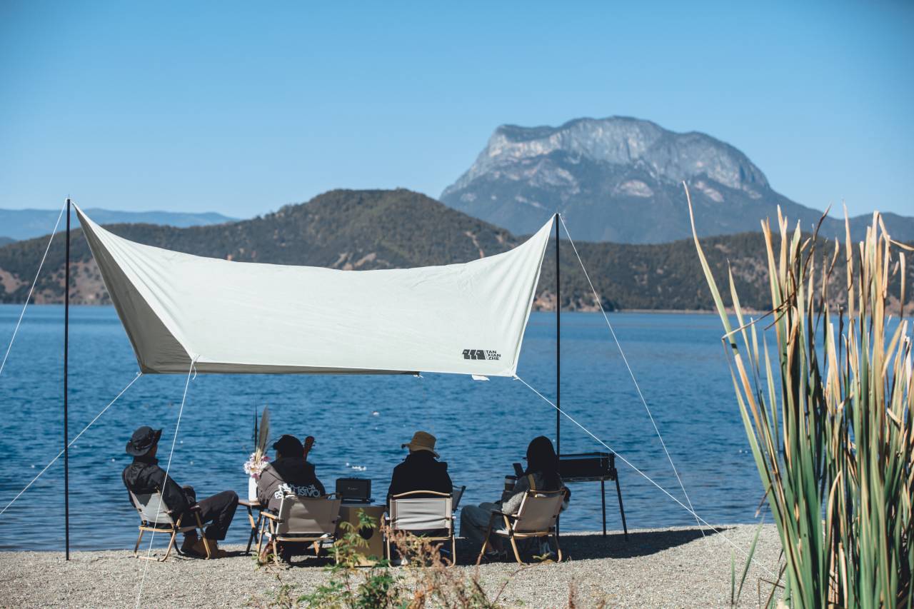 汀水岸丨圣托里尼日落湖景花园设计师度假酒店(泸沽湖店)图片