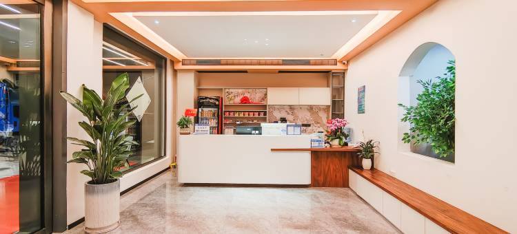 贺州•朋悦｜紫淋智能Elegant.Cozy.Comfortable民宿(灵峰广场店)图片