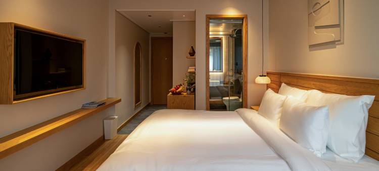 下龙南达特酒店(Nam Dat Hotel by D'Lecia Ha Long)图片