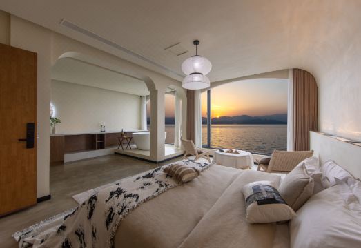 夏茉蓝湾海景美宿外景图