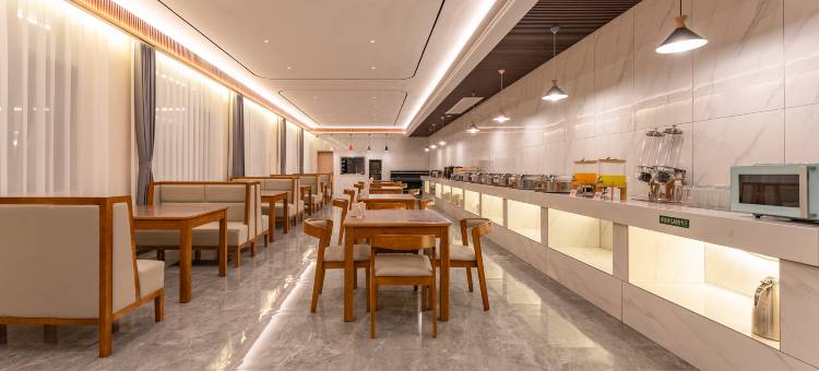 万高酒店(威海荣成石岛凤凰湖店)图片