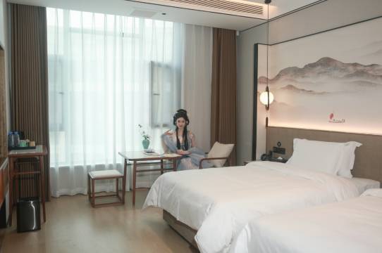 陌上轻雅酒店(阿拉尔不夜城店)图片