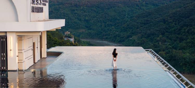 云漫星空悬崖全景度假酒店(告庄西双景店)图片