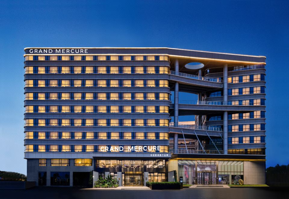 广州白云国际机场美爵酒店外景图