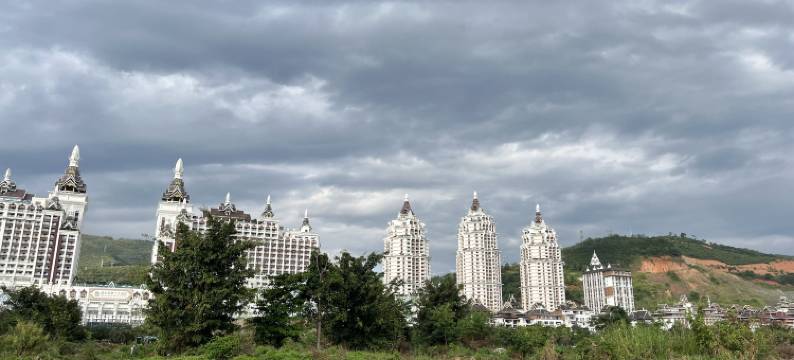 西双版纳景洪自由空间度假酒店(告庄西双景星光夜市店)图片