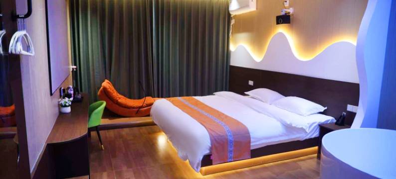 半隐巷住民宿(开封万岁山大宋武侠城店)图片