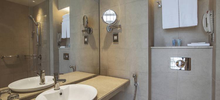 亚斯岛广场洲际环岛酒店(Yas Plaza Circuit by IHG)图片