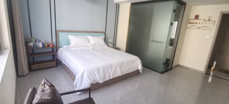 陌野艺术影宿酒店图片