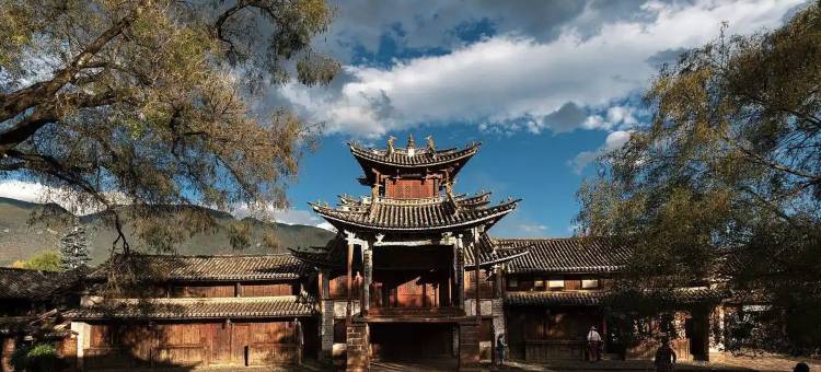 艺龙安云酒店(毕节七星关区人民公园店)图片