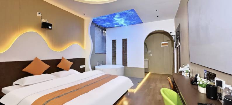 半隐巷住民宿(开封万岁山大宋武侠城店)图片