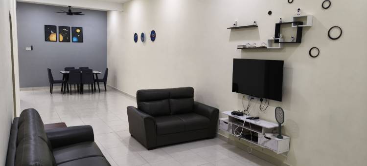 My Homestay Sitiawan Astronaut Space House 8 pax图片