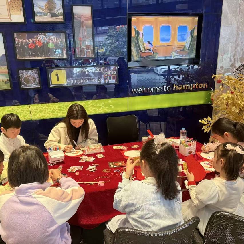 南宁东站希尔顿欢朋酒店图片