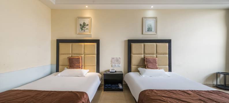 Q加·盐城艾舍主题酒店(宝龙广场店)图片