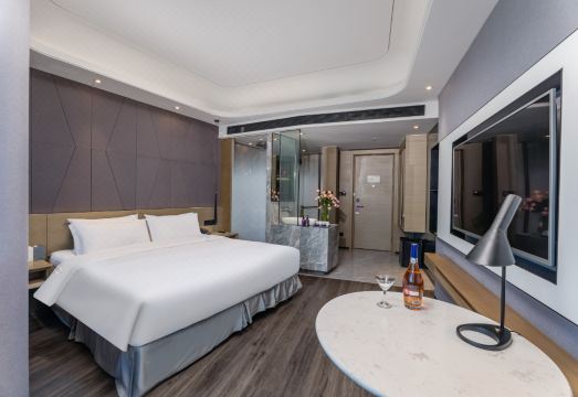 Mercure Hangzhou QianjiangHotel Overview