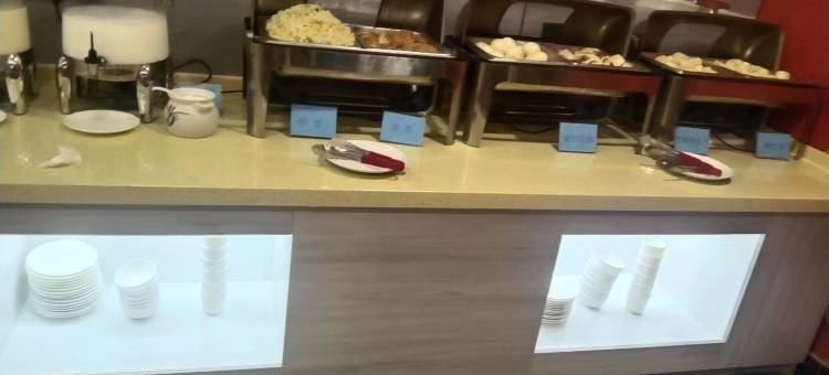 H连锁丨金泽酒店(四平火车站店)图片