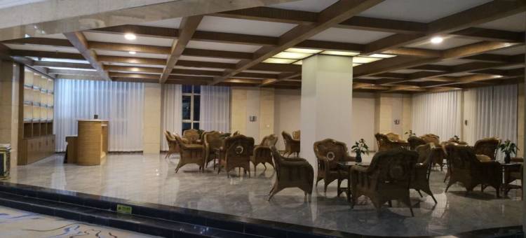 九隆大酒店(白杨河公园店)图片