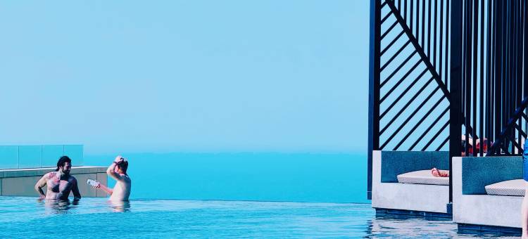 芭提雅EDGE中央海景假日(中央商场步行街店)(EDGE Central Sea View Holiday inn· Infinity Pool · 180 ° Panoramic Sea View (Pattaya Beach ))图片