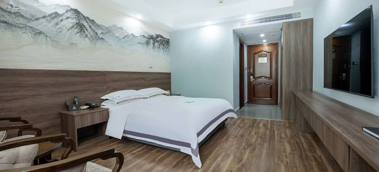 光山百泰宾馆(西亚城市广场店)图片