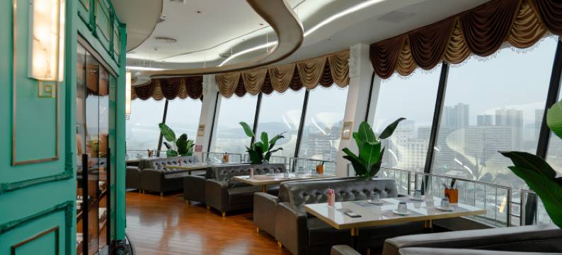 新侨都酒店(江门三十三墟街地王广场店)图片