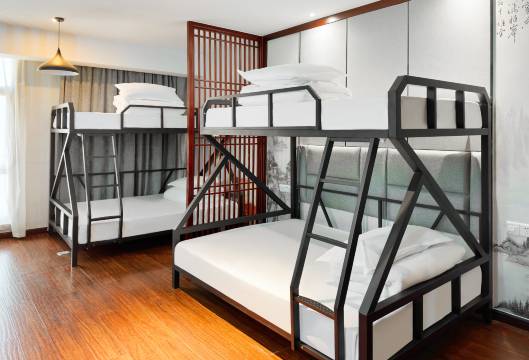 宸·云畅电竞酒店