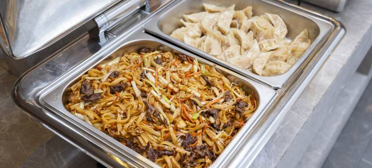 东莞爱琴海国际酒店(常平火车站店)图片