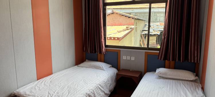 碌曲曲格尔宾馆图片